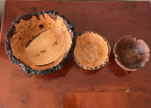 Load image into Gallery viewer, Mixed Set of Wooden Bowls - The Sidlaw Hare